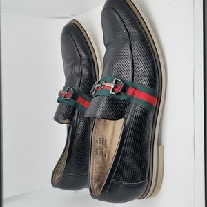 Fratelli premium black perforated leather Italian striped loafer